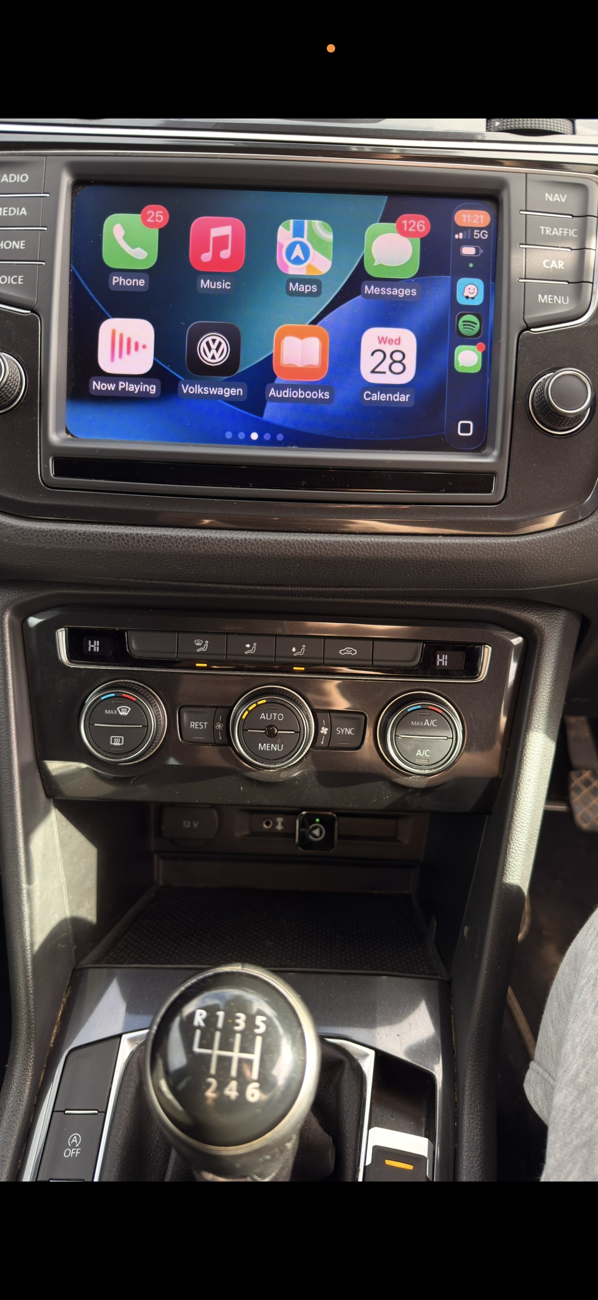 Wireless adapter for AppleCarPlay + AndroidAuto